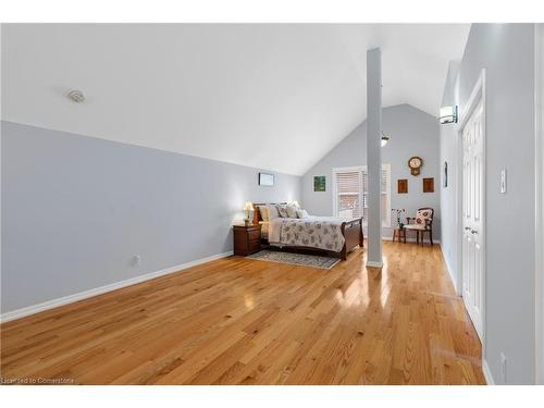 582 Upper James Street, Hamilton, ON 