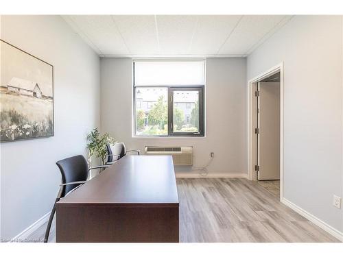 4-64 Frederick Drive, Guelph, ON 