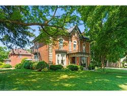 275 Cumberland Avenue  Hamilton, ON L8M 2A3