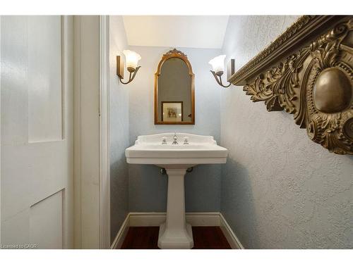 275 Cumberland Avenue, Hamilton, ON 