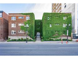 6-285 King Street  Hamilton, ON L8P 1B2