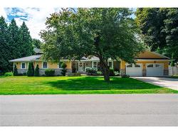 98 Hadley Drive  Ancaster, ON L9G 1H2