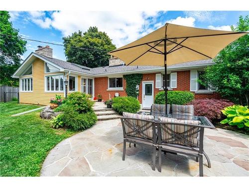 98 Hadley Drive, Ancaster, ON - Outdoor With Facade