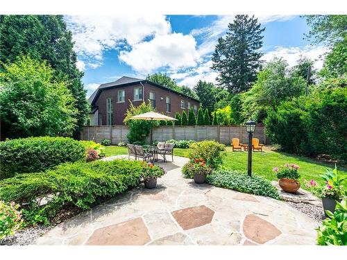 98 Hadley Drive, Ancaster, ON - Outdoor