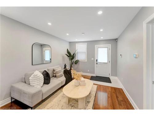 746 Roxborough Avenue, Hamilton, ON - Indoor