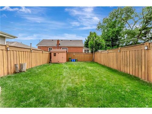 746 Roxborough Avenue, Hamilton, ON - Outdoor With Backyard