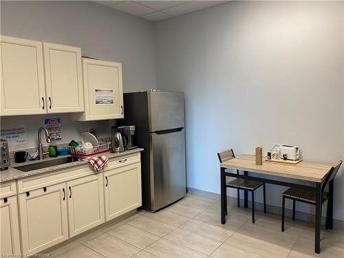 202-1349 Sandhill Drive, Ancaster, ON 