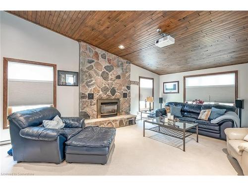 275 Alexander Court, Burlington, ON - Indoor Photo Showing Living Room With Fireplace
