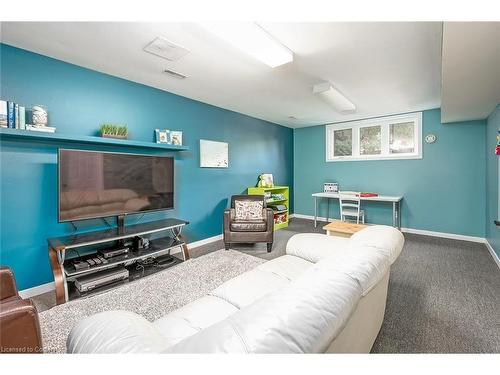 275 Alexander Court, Burlington, ON - Indoor