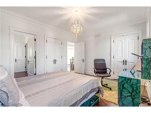 3122 Cedar Springs Road, Burlington, ON - Indoor Photo Showing Bedroom