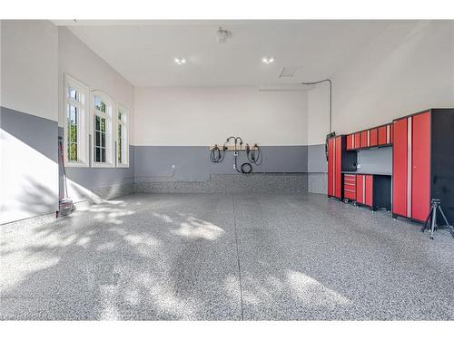 3122 Cedar Springs Road, Burlington, ON - Indoor