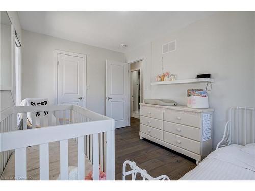 49-377 Glancaster Road, Hamilton, ON - Indoor Photo Showing Bedroom
