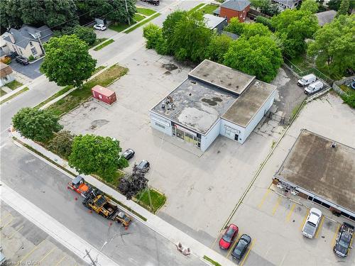 8 Oxford Street, Cambridge, ON 