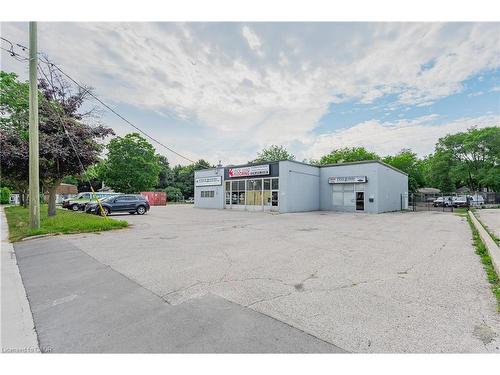 8 Oxford Street, Cambridge, ON 