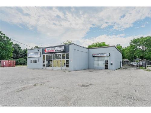 8 Oxford Street, Cambridge, ON 