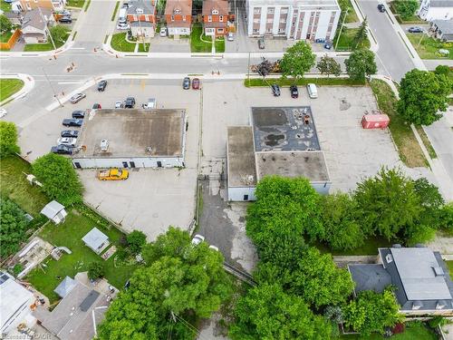 8 Oxford Street, Cambridge, ON 