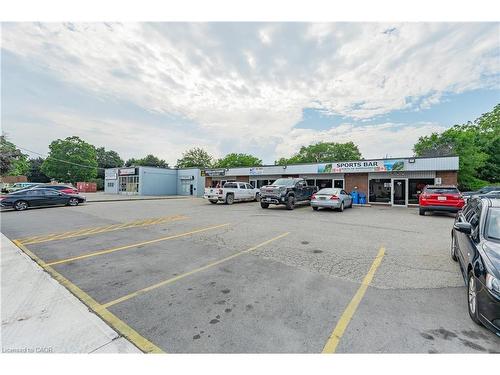 8 Oxford Street, Cambridge, ON 