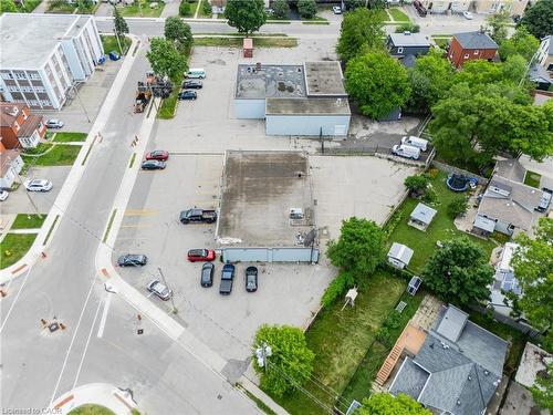 8 Oxford Street, Cambridge, ON 