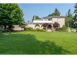 15 Marquette Drive  Kitchener, ON N2P 2H2