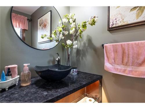 15 Marquette Drive, Kitchener, ON - Indoor Photo Showing Other Room