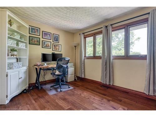 15 Marquette Drive, Kitchener, ON - Indoor Photo Showing Office