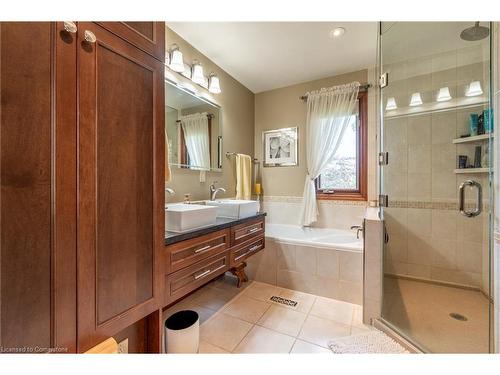15 Marquette Drive, Kitchener, ON - Indoor Photo Showing Bathroom