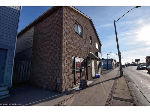 120 Parkdale Avenue N, Hamilton, ON 