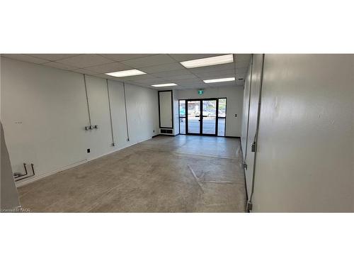 120 Parkdale Avenue N, Hamilton, ON 