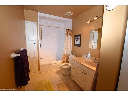 120 Parkdale Avenue N, Hamilton, ON 