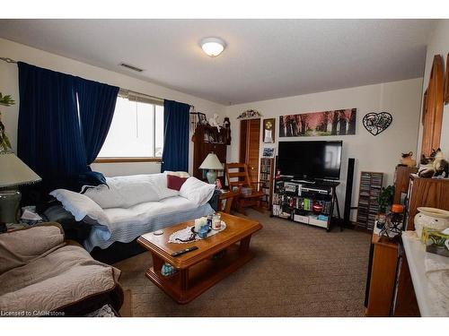 120 Parkdale Avenue N, Hamilton, ON 