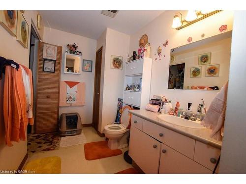 120 Parkdale Avenue N, Hamilton, ON 