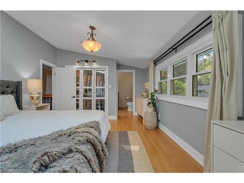 316 Fennell Avenue W, Hamilton, ON - Indoor Photo Showing Bedroom
