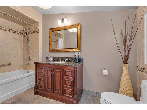 316 Fennell Avenue W, Hamilton, ON - Indoor Photo Showing Bathroom