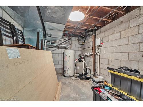 316 Fennell Avenue W, Hamilton, ON - Indoor