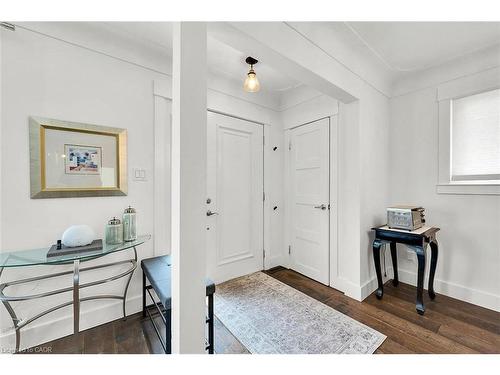 28 Marion Crescent, Dundas, ON - Indoor Photo Showing Other Room