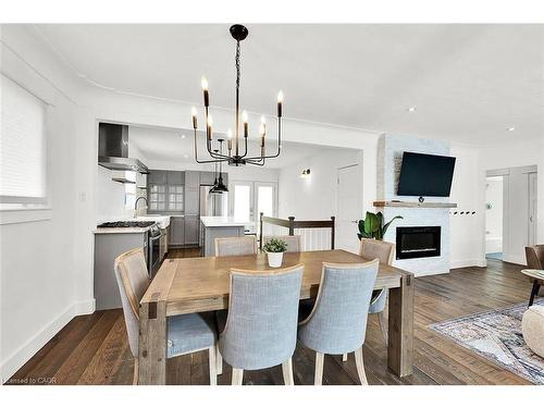 28 Marion Crescent, Dundas, ON - Indoor Photo Showing Dining Room