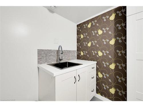 28 Marion Crescent, Dundas, ON - Indoor