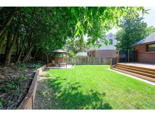 28 Marion Crescent, Dundas, ON - Outdoor