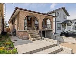 Lower-79 Delena Avenue N Hamilton, ON L8H 6B6