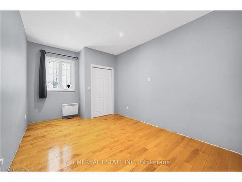 1632 Conc 2-3 Road, Cochrane, ON - Indoor Photo Showing Other Room