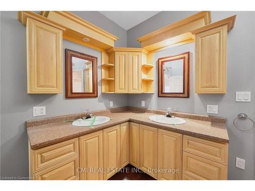 1632 Conc 2-3 Road, Cochrane, ON - Indoor Photo Showing Kitchen