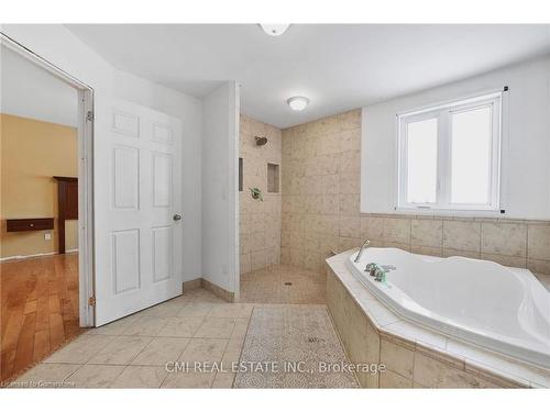 1632 Conc 2-3 Road, Cochrane, ON - Indoor Photo Showing Bathroom