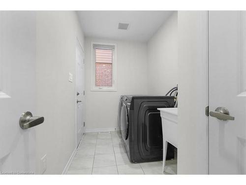 157 Cactus Crescent, Hamilton, ON - Indoor Photo Showing Laundry Room