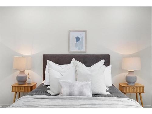 157 Cactus Crescent, Hamilton, ON - Indoor Photo Showing Bedroom