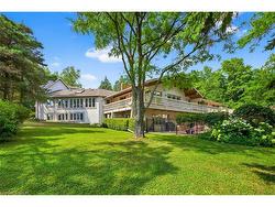 2360 8 Side Road  Burlington, ON L7P 0M7