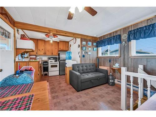 86 Lakeshore Road, Selkirk, ON - Indoor