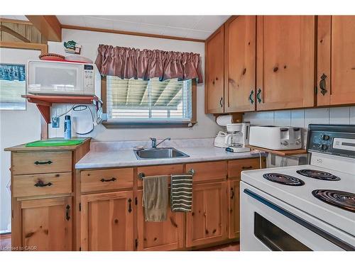 86 Lakeshore Road, Selkirk, ON - Indoor Photo Showing Kitchen