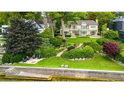 6 Ennisclare Drive  Oakville, ON L6J 4N2