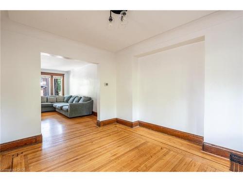 272 Stinson Crescent, Hamilton, ON - Indoor Photo Showing Other Room