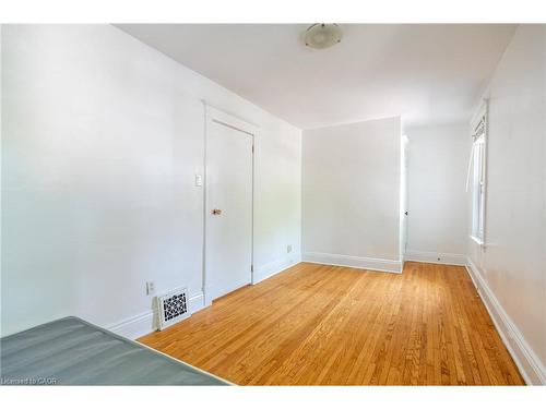 272 Stinson Crescent, Hamilton, ON - Indoor Photo Showing Other Room